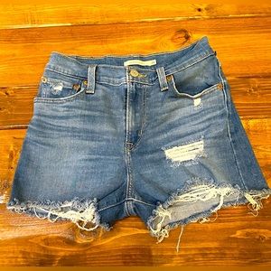 Size 26 Levi Strauss High Rise Cutoff Shorts